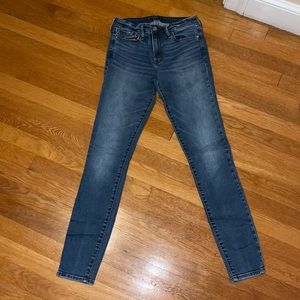 Abercrombie and Fitch “Harper low-rise super skinny” jeans. Size 28/6L.